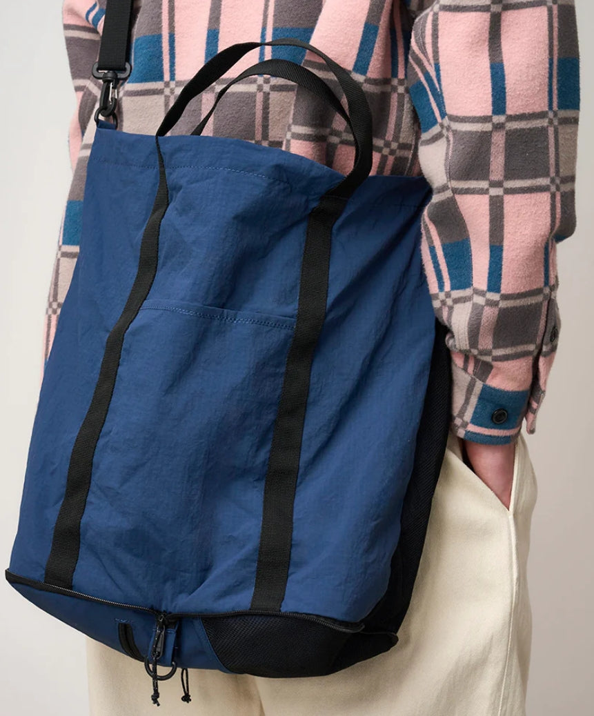 NYLON PACKABLE TOTE DUSTY NAVY