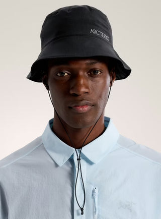 SINSOLO BUCKET HAT BLACK