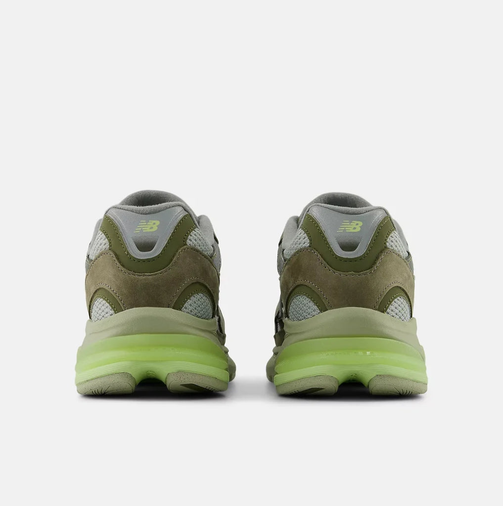 2010 COVERT GREEN