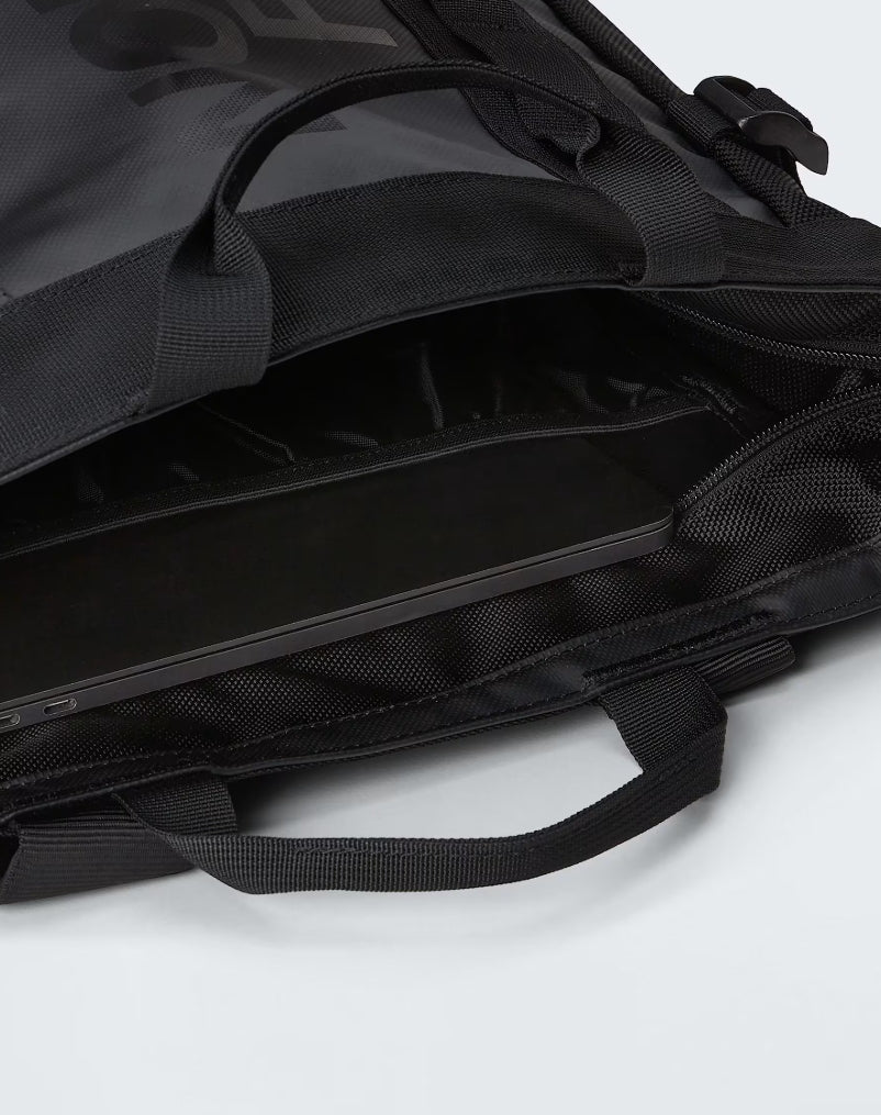 BASE CAMP TOTE PACK BLACK
