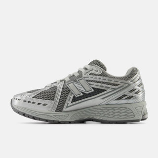1906R HARBOR GREY/SILVER METALLIC