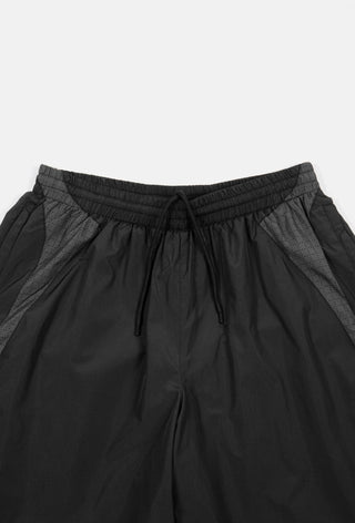 SHARP TRACK SHORT BLACK