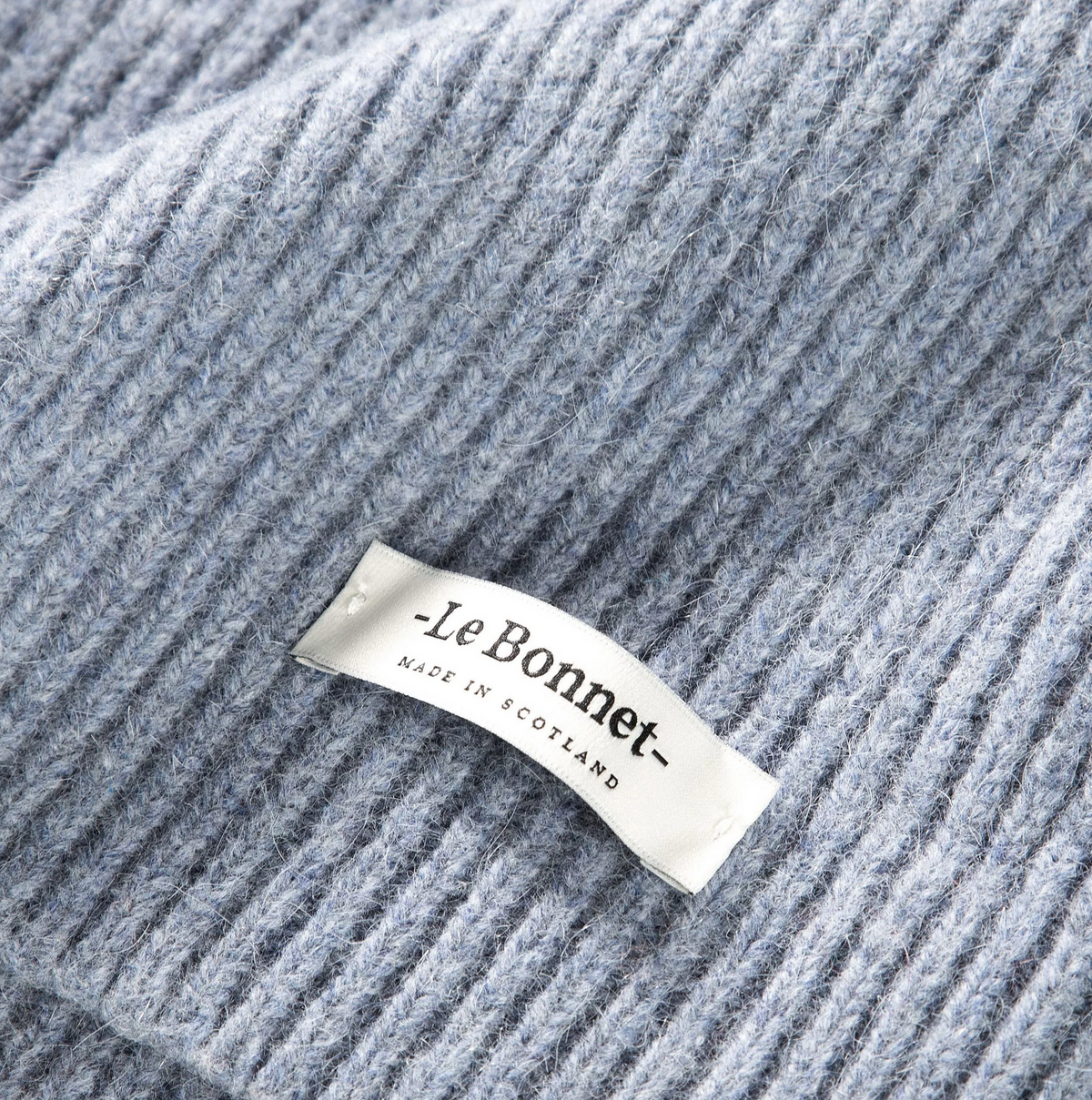 LE BONNET WASHED DENIM