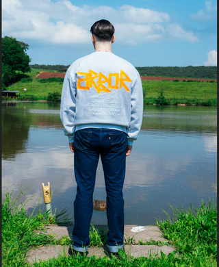 ORANGE NEON CREWNECK GREY