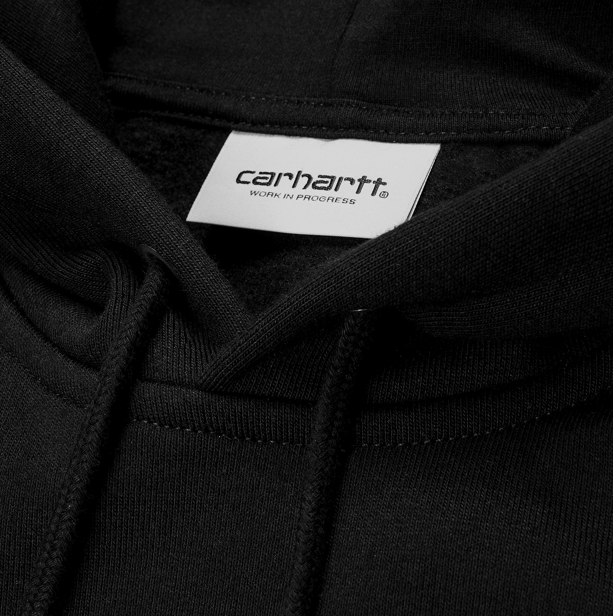 HOODED CHASE SWEAT BLACK