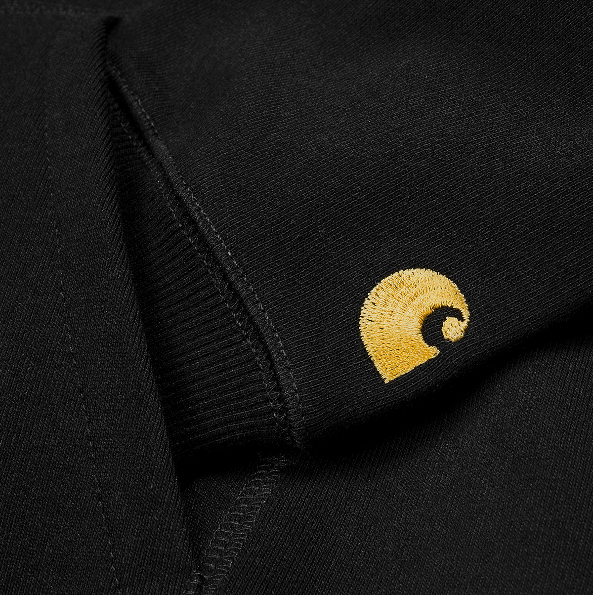 HOODED CHASE SWEAT BLACK