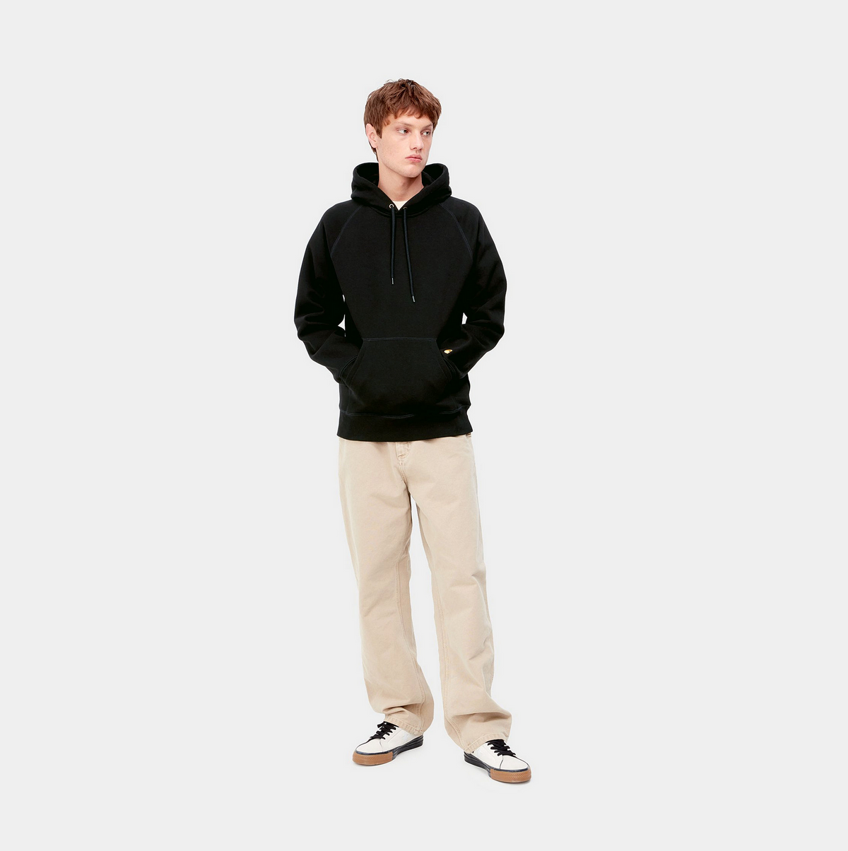 HOODED CHASE SWEAT BLACK