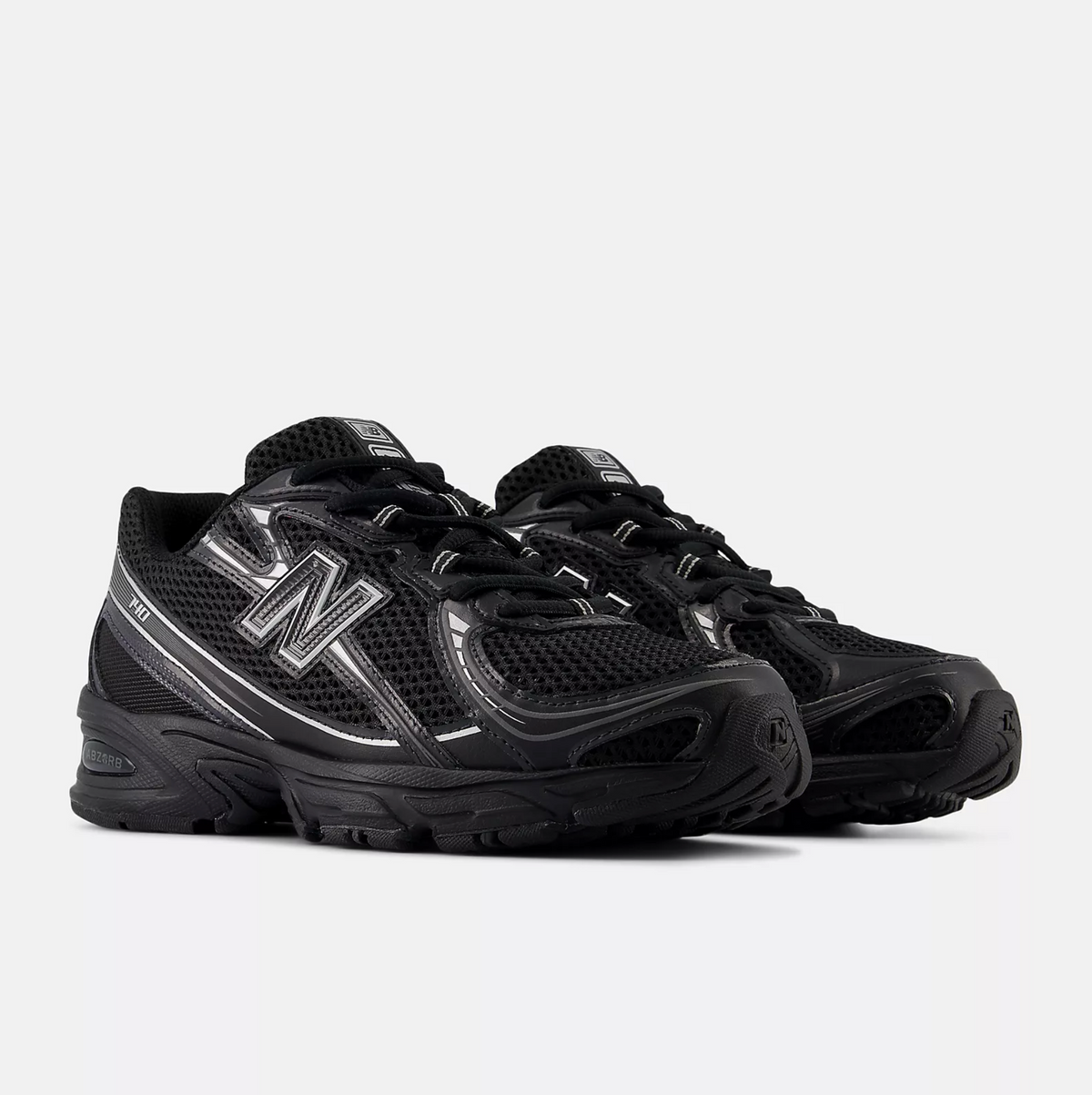 740 BLACK SILVER METALLIC