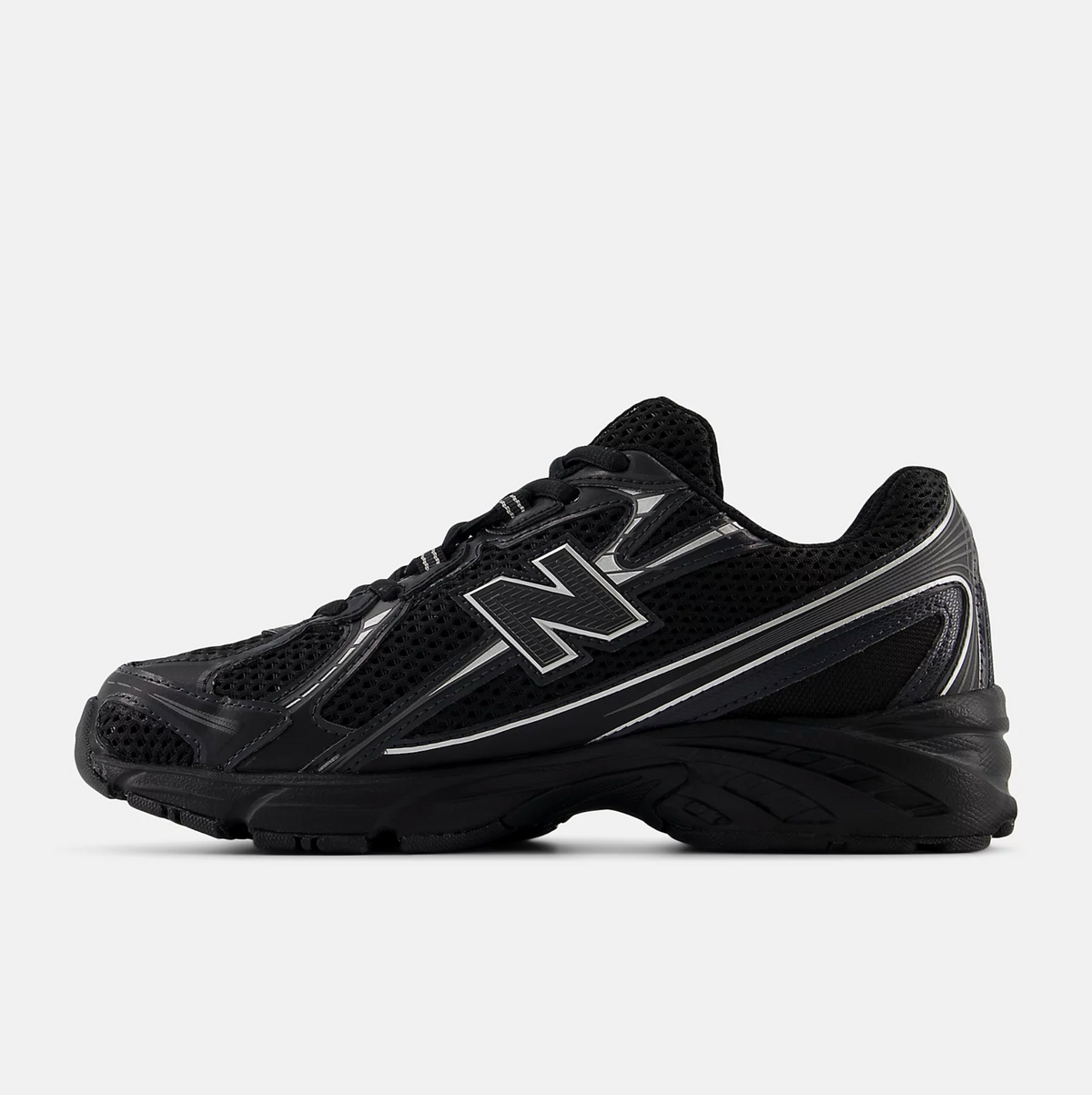 740 BLACK SILVER METALLIC
