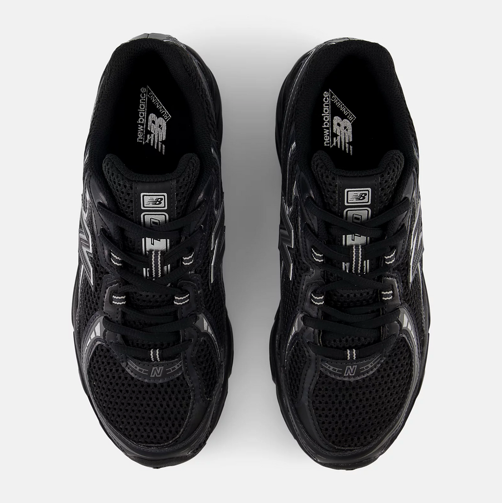 740 BLACK SILVER METALLIC