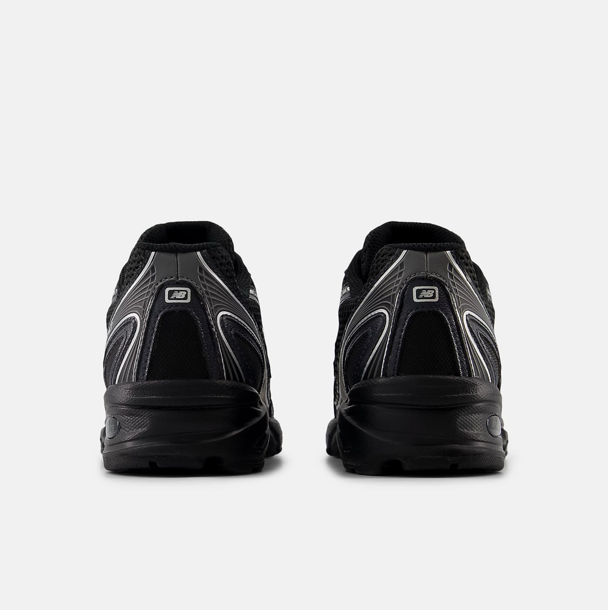 740 BLACK SILVER METALLIC