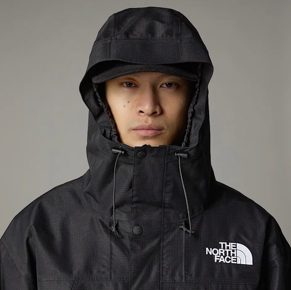 MOUNTAIN MONO SHORT JACKET BLACK