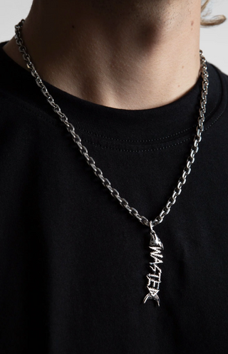 SURRENDER NECKLACE SILVER