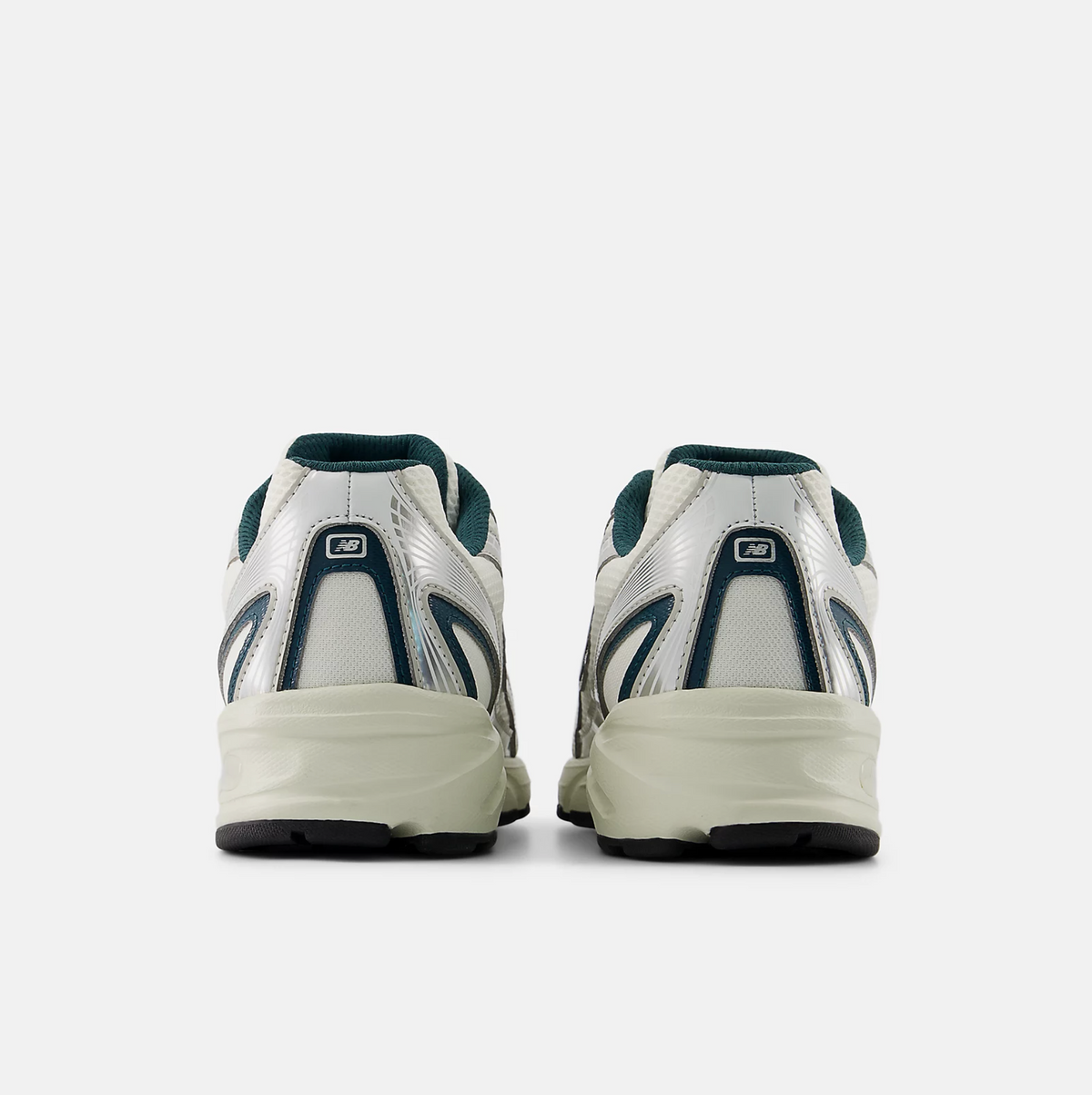 740 MEDUSA GREEN/ANGORA
