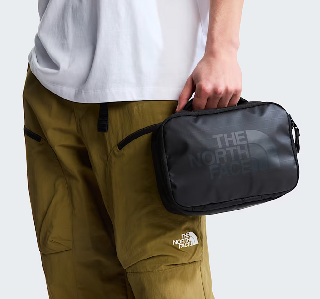 BASE CAMP VOYAGER WASH BAG BLACK/GREY