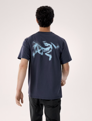 KRAGG SL COTTON BLURRED BIRD TEE BLACK/SAPPHIRE