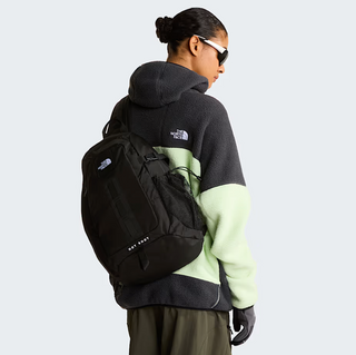 HOT SHOT SLING BAG BLACK