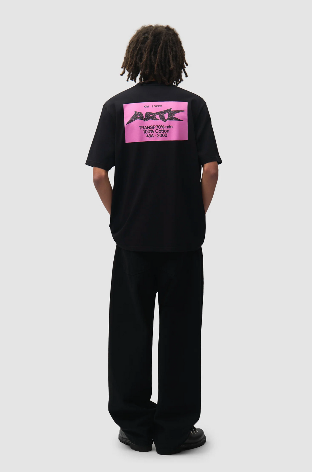 COMPOSITION TEE BLACK