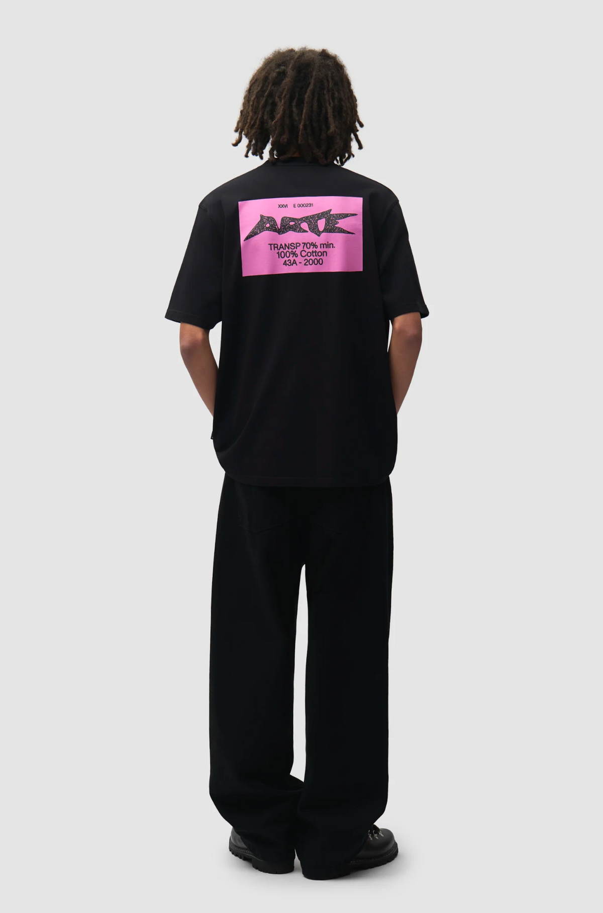 COMPOSITION TEE BLACK