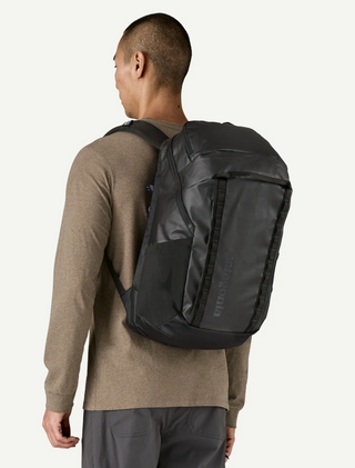 BLACK HOLE BACKPACK 32L