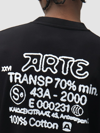 SERIAL STAMP TEE BLACK