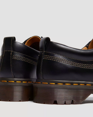 LOWELL LEATHER MOC TOE BLACK ANALINE