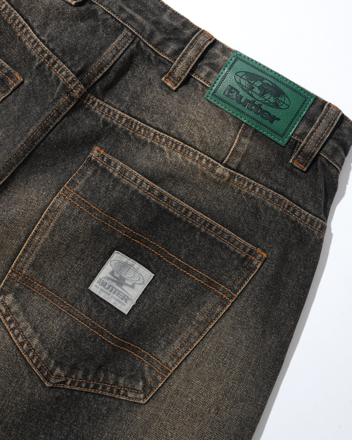 WIDE CUT DENIM JEANS FADED BROWN WASH