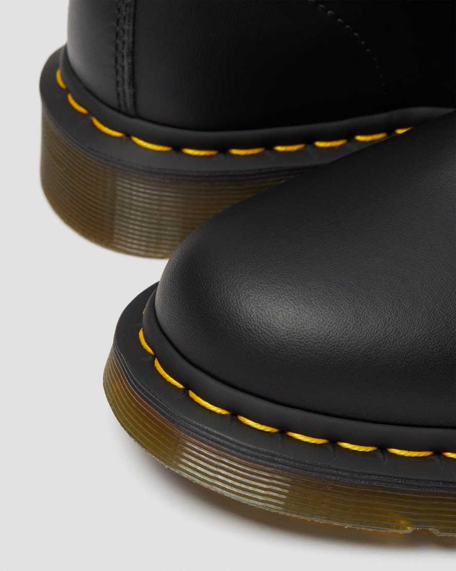 VEGAN 1460 BLACK